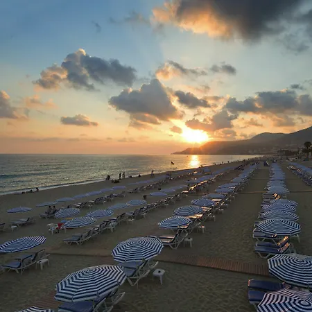 Moonflower Aparts & Apart Otel 3*